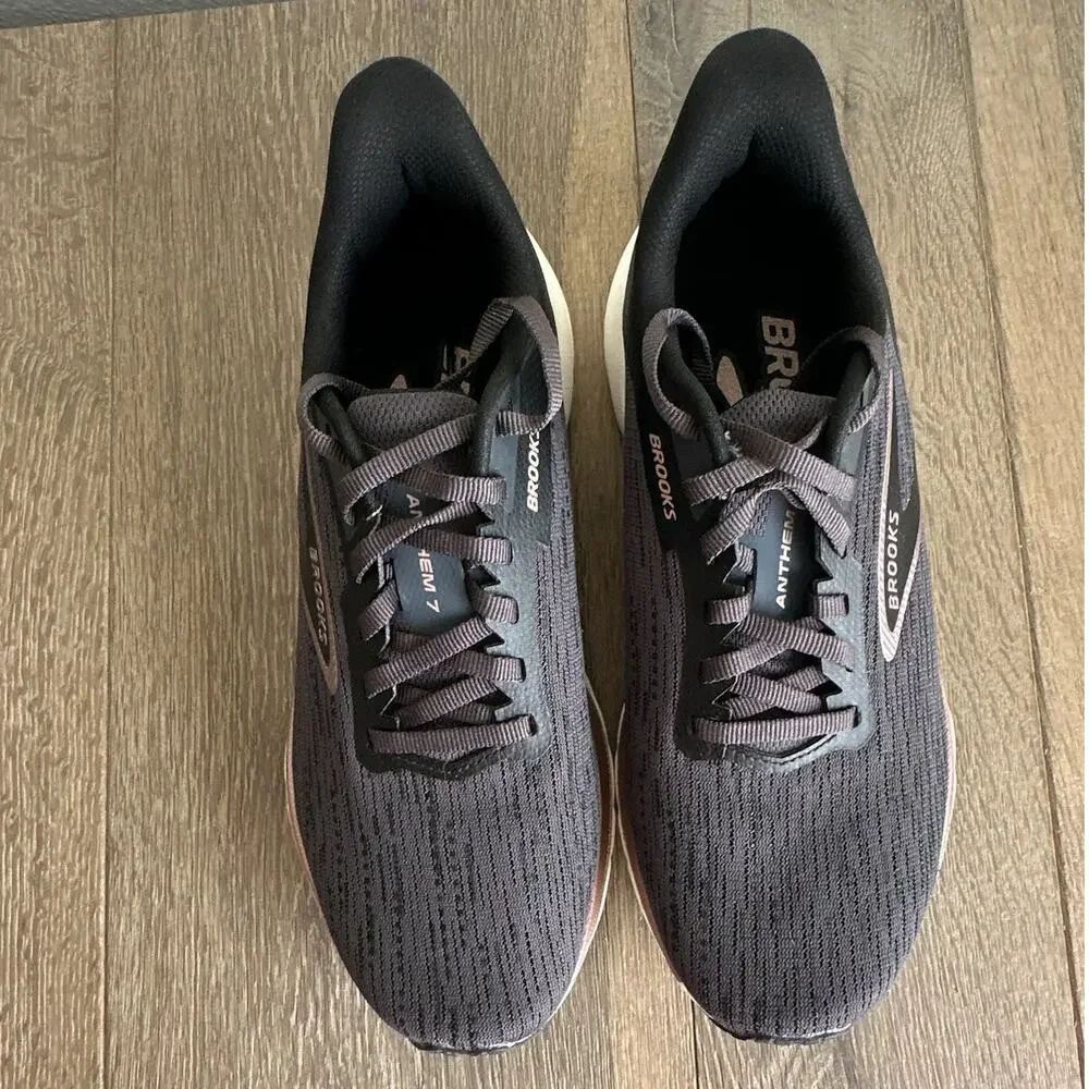 Brooks new without
